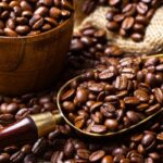 Cafeteros en alerta por caída del precio del dólar