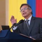 Petro demandará al presidente de Ecuador 