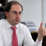 Restrepo ve “sospechoso” giro del Gobierno frente a constituyente