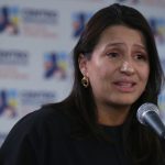 Paola Holguín renunció a su curul y al Centro Democrático