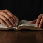 Más de 500 millones de cristianos sufren censura para leer la Biblia